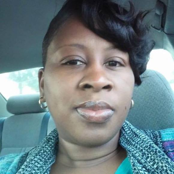 Shell Foster - Poshmark Profile Picture of Shell Foster (@shelnese) on Poshmark