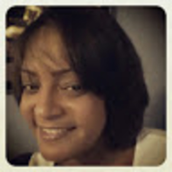 Profile Picture of Giselle Adams (@lalaadams2022) on Poshmark