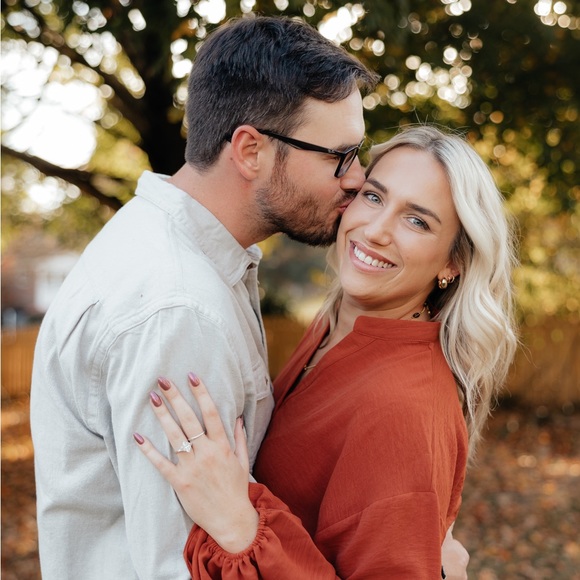 Profile Picture of Zain Inklebarger (@zainkle) on Poshmark