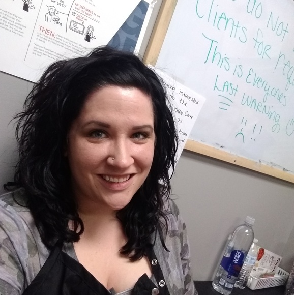 Profile Picture of Delaney Kohlmeier (@d_kohlmeier) on Poshmark