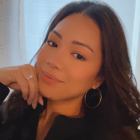 Profile Picture of Sherry Dengah (@sherrycosico) on Poshmark