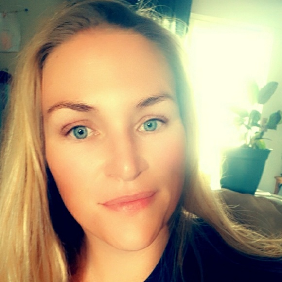Profile Picture of Nora Bertorelli (@cowgirlrancher) on Poshmark
