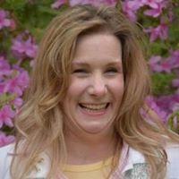 Profile Picture of Nancy James (@tigggerrr54) on Twitter