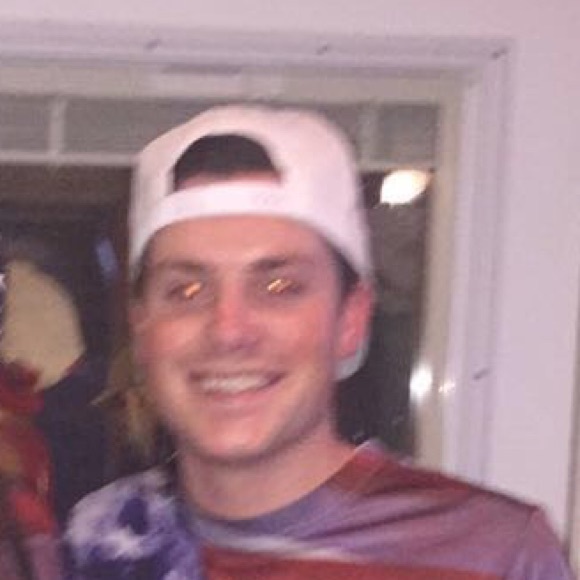 Profile Picture of Chris Morin (@cmorin6) on Poshmark