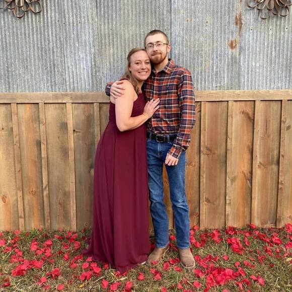 Profile Picture of Joshua Ledgerwood (@ledgerwood7) on Poshmark