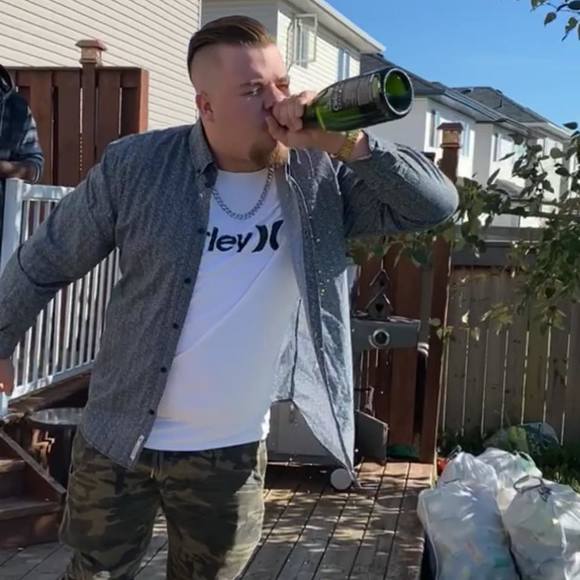 Profile Picture of Bradley Reid (@bradley5466) on Poshmark