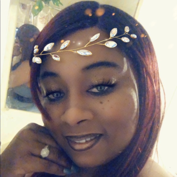 Profile Picture of Christina Boatwright (@cboatwright42) on Poshmark
