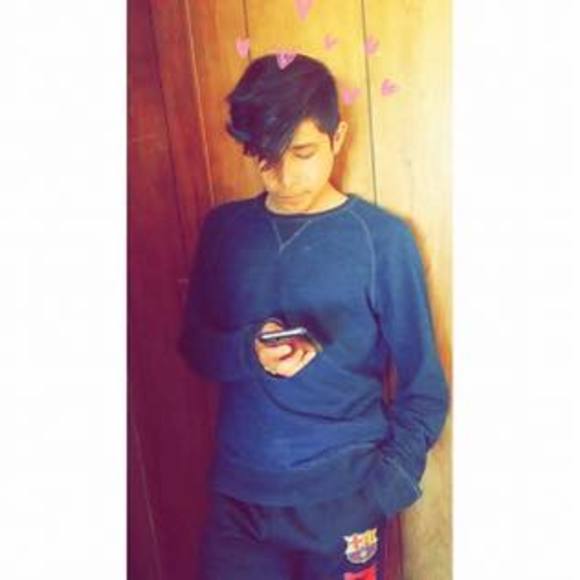 Profile Picture of Dustin Dominguez (@dustindr) on Poshmark