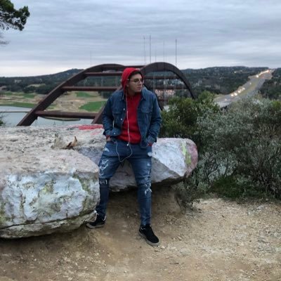 Profile Picture of Hector Rodriguez (@_Hectorr_17) on Twitter