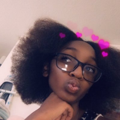 Profile Picture of Bee 😝 (@BellaAndre10) on Twitter