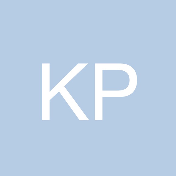 Profile Picture of Katelyn Peruski (@kfperuski) on Poshmark