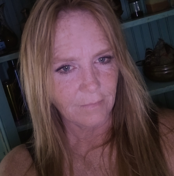 Profile Picture of Vicki Mazza (@vmazzs) on Poshmark