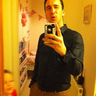 Profile Picture of Chris Wakely (@DJChrisB77) on Twitter