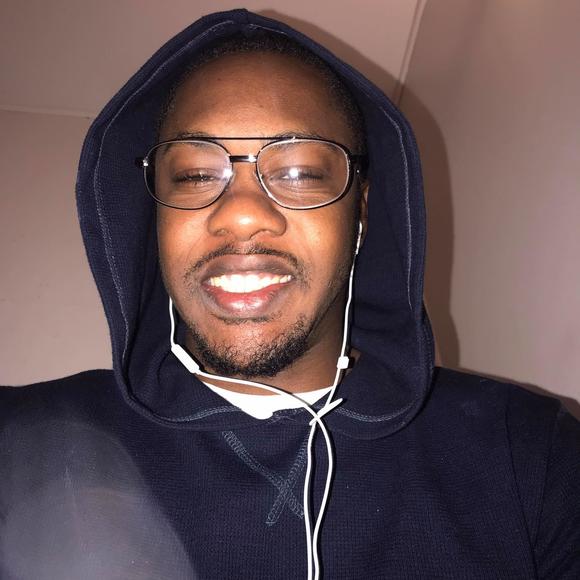 Profile Picture of Mahamed Adam (@hmaoody25) on Poshmark