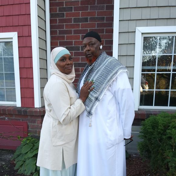 Profile Picture of Terry Phillips (@dadrinkdroppa) on Poshmark