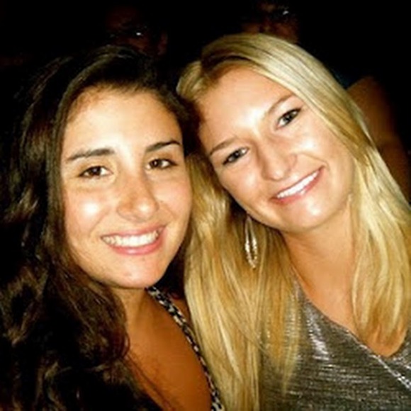 Profile Picture of Lauren Heary (@lheary) on Poshmark