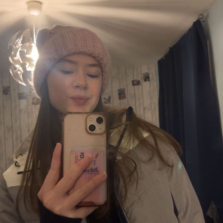 Profile Picture of Jolene (@jolene.db) on Tiktok