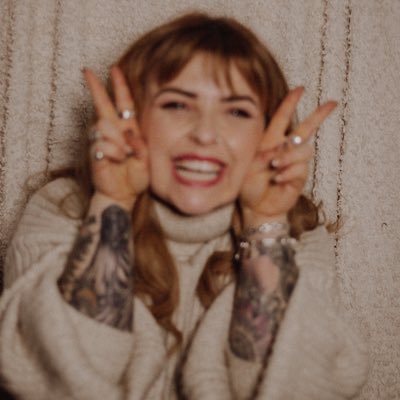 Profile Picture of Helen Anderson (@HelenAnderz) on Twitter