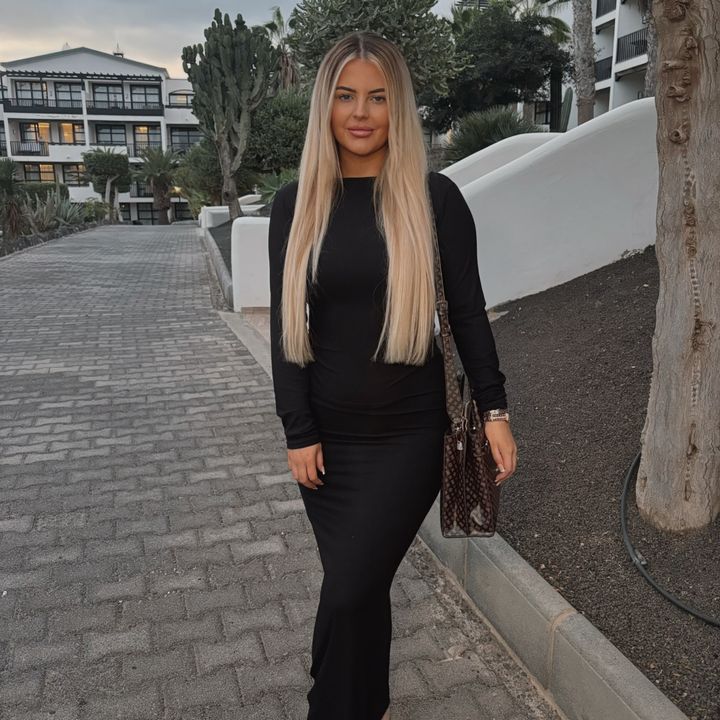 Fresh golden glow ✨✨✨... - Tiktok Profile Picture of   Fresh golden glow ✨✨✨... (@leahkeoghan) on Tiktok