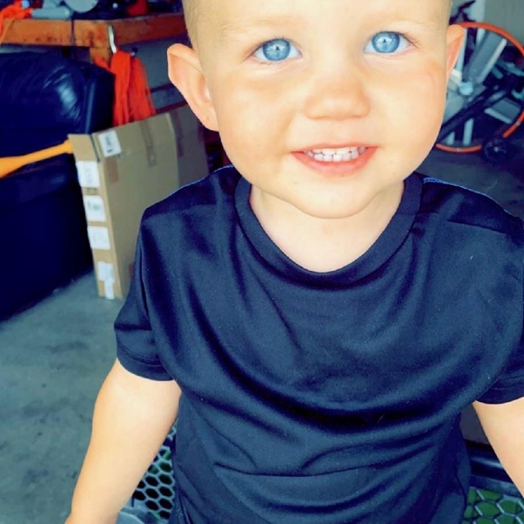 Profile Picture of Sheila Coenen (@syount) on Poshmark