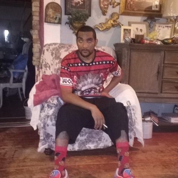 Profile Picture of Jacoby Hammonds (@hammondsterry3) on Poshmark