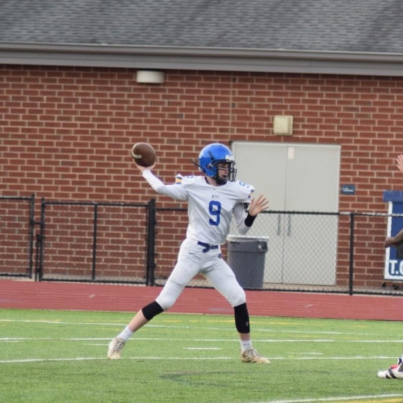 Profile Picture of Mariah Bauman (@marangle97) on Poshmark