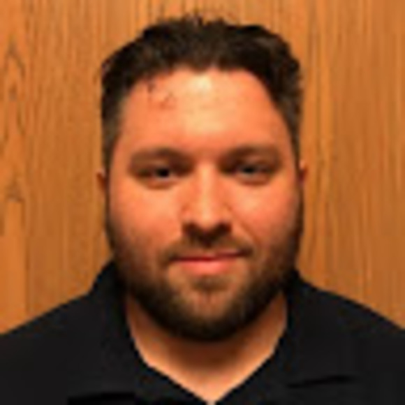 Profile Picture of Joshua Resch (@joshuaresch) on Poshmark