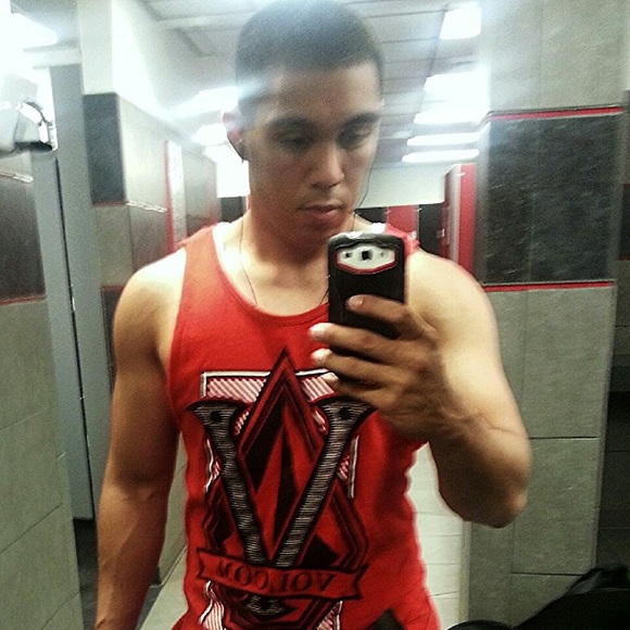 Profile Picture of Jesse Sanchez (@jessesanchez394) on Poshmark