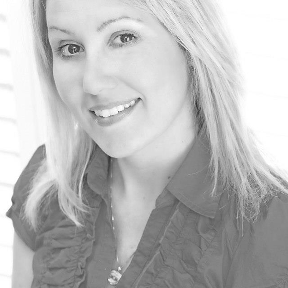 Profile Picture of Carrie Morris (@carriemachen) on Poshmark