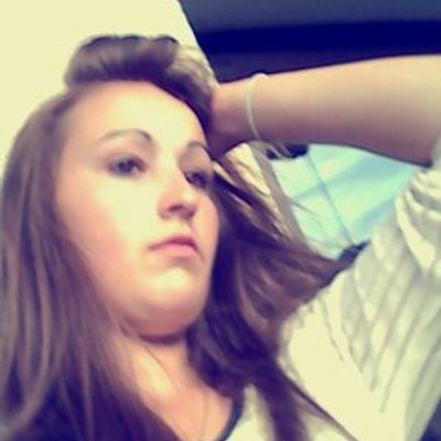 Profile Picture of Heidi Deville (@658d9716915f4d9) on Twitter