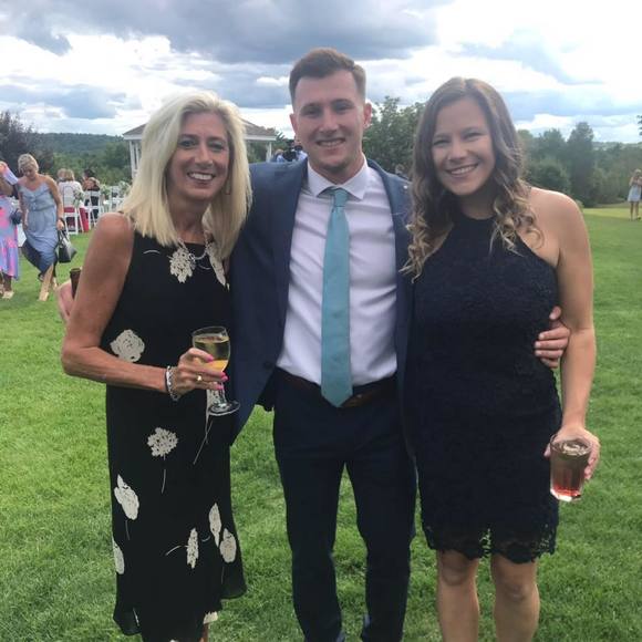 Profile Picture of Jenny Camerlengo (@jennycamerlengo) on Poshmark