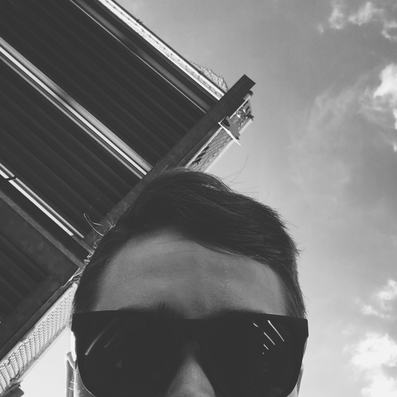 Profile Picture of Justin Thorn (@justinthorn) on Poshmark