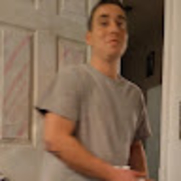 Profile Picture of David Poling (@alexisp740) on Poshmark