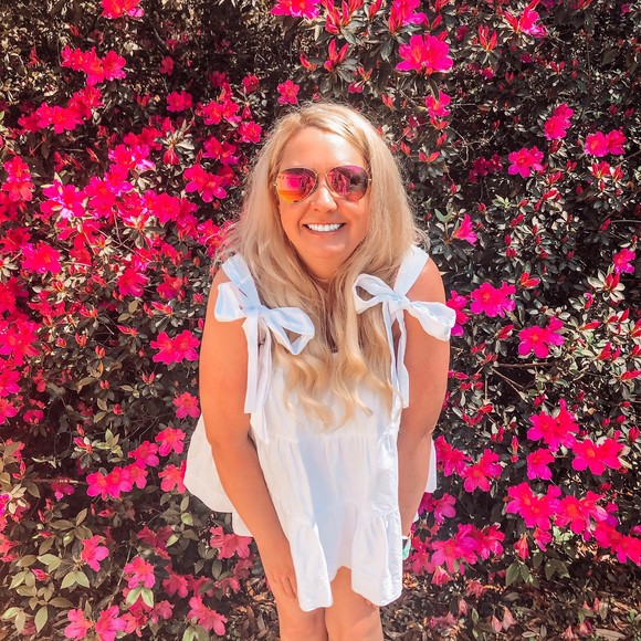 Profile Picture of Regi Yonkers (@ryonkers) on Poshmark