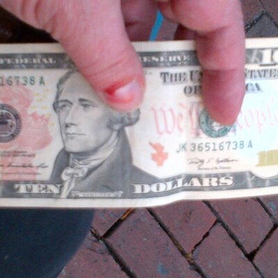 Profile Picture of Barbara E. Noll (@ERoyalBardSings) on Twitter