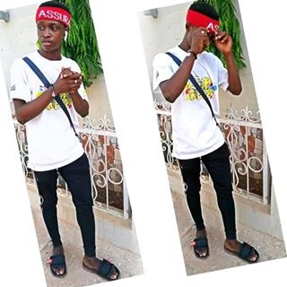 Profile Picture of Max Swift (@wiz.zzy.39) on Facebook