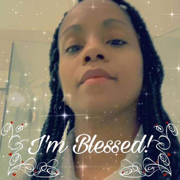 Profile Picture of Cozetta Thomas (@akapip73) on Poshmark