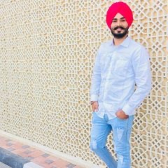 Profile Picture of Singh Kamal sodhi (@kamalsodhi33) on Poshmark