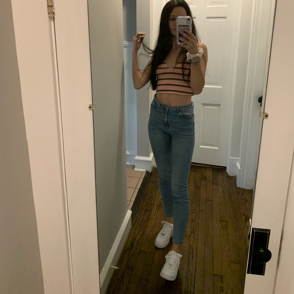 Profile Picture of Allison Revere (@ajrevvv) on Poshmark