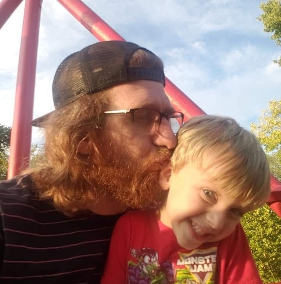 Profile Picture of Rob Bledsoe (@daddysemail1117) on Poshmark