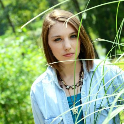 Profile Picture of Candice Lamp (@niftycandicel) on Twitter