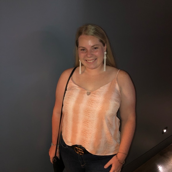 Profile Picture of Allison Fanning (@afann18) on Poshmark