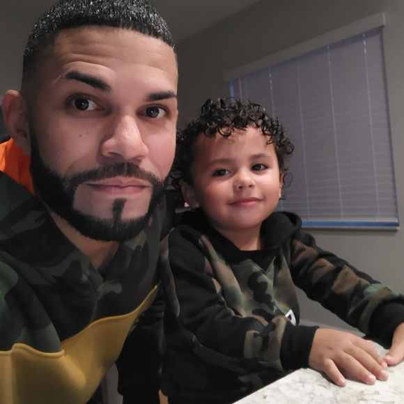 Profile Picture of Chayan Febus (@chayanfebus) on Poshmark