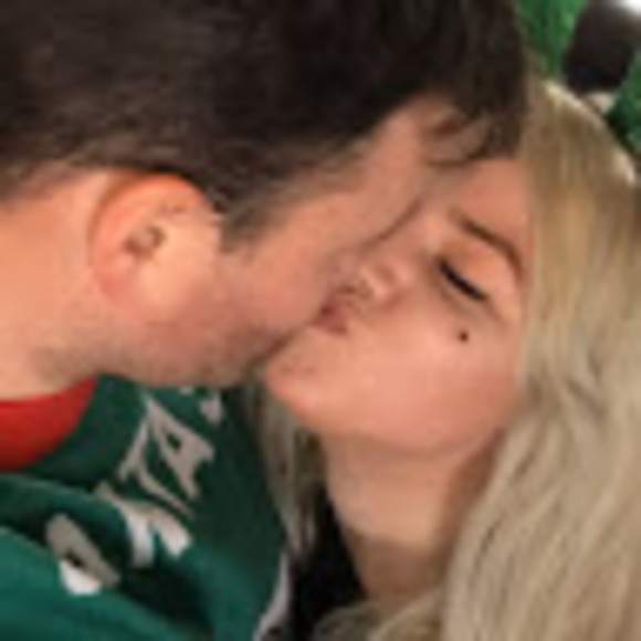 Profile Picture of Lexi Sallee (@lexiburris92) on Poshmark