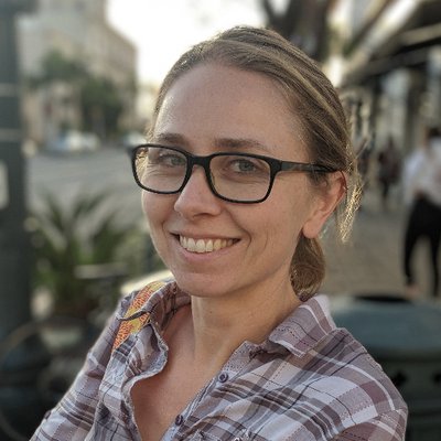 Profile Photo of Dr. Julia Stewart Lowndes (@juliesquid) on Twitter