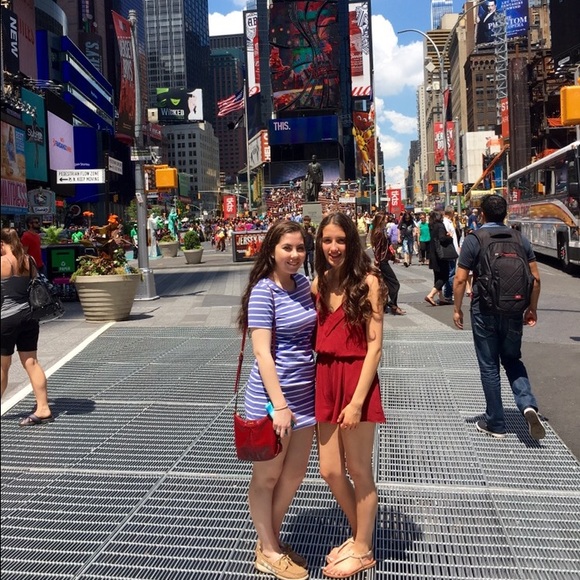 Profile Picture of Julianna Santangelo (@jsantangelo7) on Poshmark