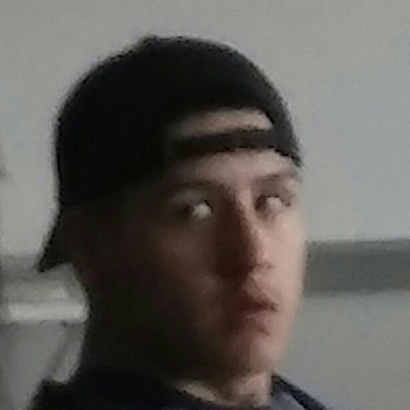 Profile Picture of Mateo Mateo (@bacpnkingnga) on Poshmark