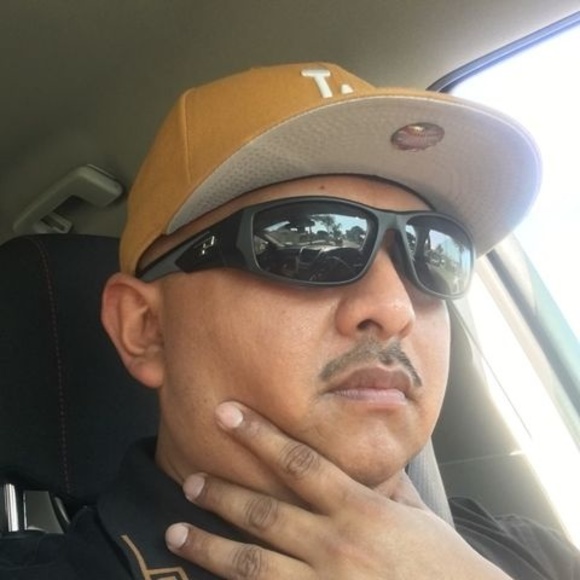 Felix Gurubel - Poshmark Profile Picture of Felix Gurubel (@albertogurubel) on Poshmark