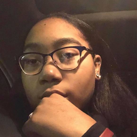 Profile Picture of Marquetta Wright (@marquetta1994) on Poshmark