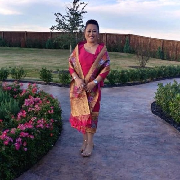 Profile Picture of Kay Vongphakdy (@kayvongphakdy) on Poshmark